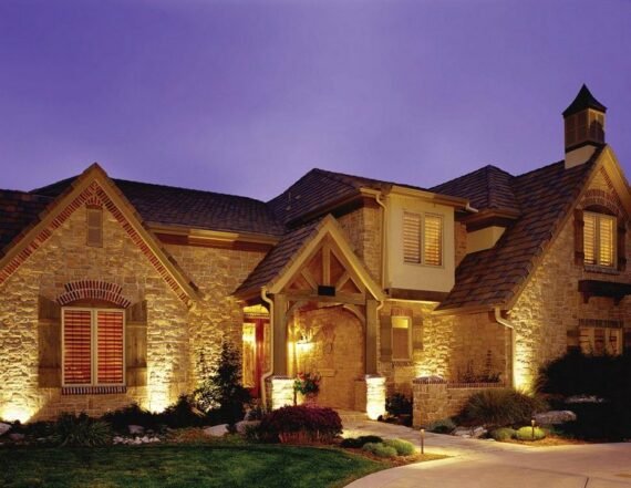 √ Make The Right Landscape Lighting Choice For Your Needs