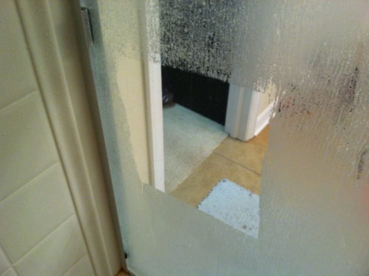 how-to-clean-soap-scum-off-glass-shower-doors