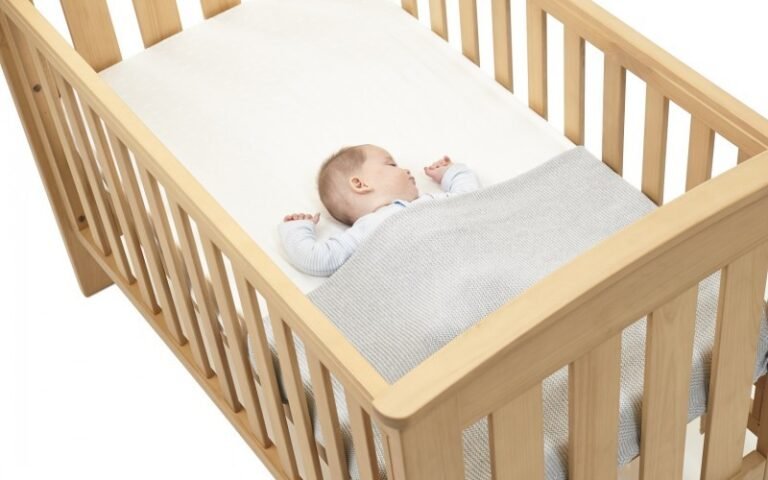 parents-guide-on-how-to-choose-the-perfect-cot-for-your-baby