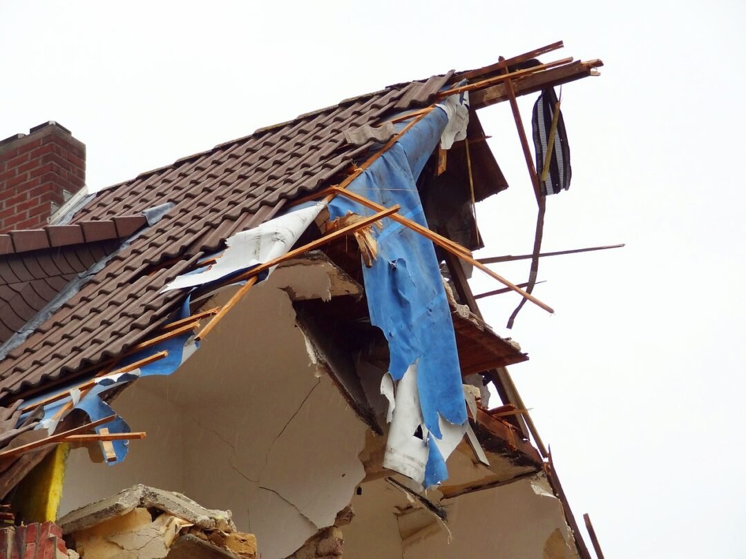 4 Reasons To Replace Your Storm Damaged Roof