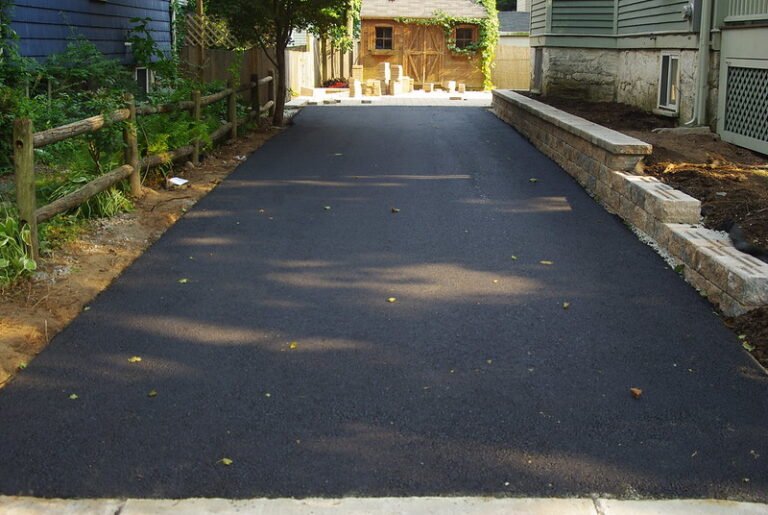 Everything You Should Know About Asphalt Driveway Repair 768x515 