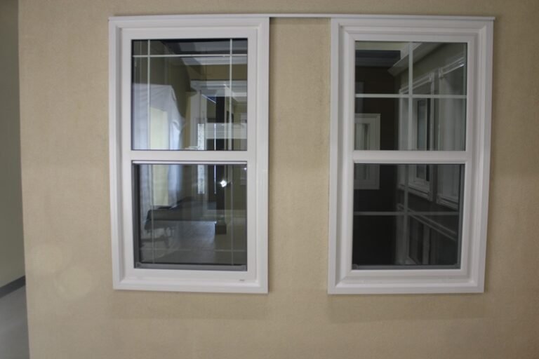 Single Hung Vs Double Hung Windows: The Differences